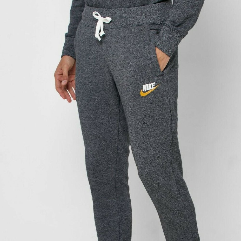 Men's Nike Sportswear Heritage Jogger Pants